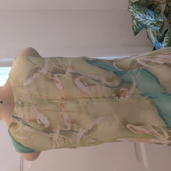 Floral Maxi Dress - Picture 5 of 8